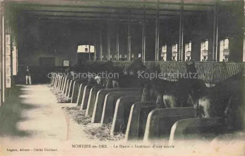AK / Ansichtskarte Montier-en-Der Saint-Dizier 52 Haute-Marne Haras Ecurie Pferde Stall Gestut Innenraum