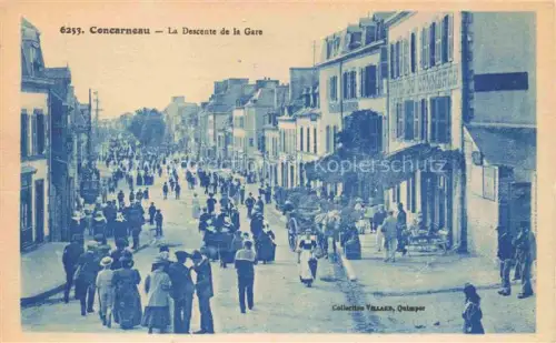AK / Ansichtskarte CONCARNEAU Quimper 29 Finistere Descente-de-la-Gare Strassenszene Passanten Hotel-du-Commerce Kutsche Tracht Geschaefte