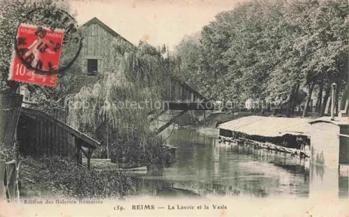 AK / Ansichtskarte REIMS 51 Marne Vesle Lavoir Fluss Waschhaus Weidenbaum Muehle Baeume