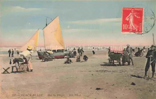 AK / Ansichtskarte BERCK-PLAGE 62 Strand Segelboot Badegaeste Strandkarren handkoloriert