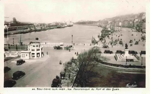 AK / Ansichtskarte BOULOGNE-SUR-MER 62 Pas-de-Calais Port Quais Hafen Schiffe Autos Denkmal Hafenbecken
