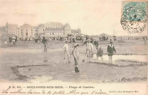 AK / Ansichtskarte BOULOGNE-SUR-MER 62 Pas-de-Calais Plage Casino Strand Ebbe Kinder Schaufeln Badegaeste