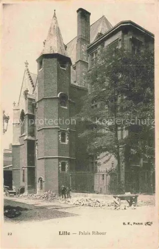 AK / Ansichtskarte LILLE 59 Nord Palais-Rihour Gotik Turm Fassade Efeu Baustelle Arbeiter Gitter