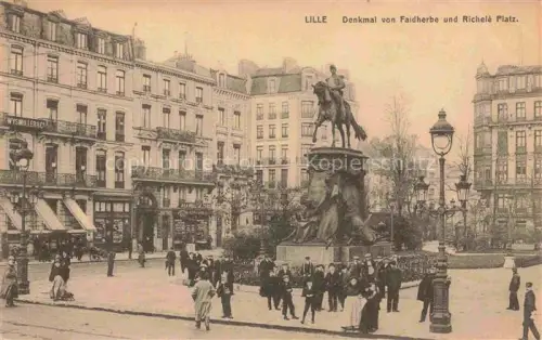 AK / Ansichtskarte LILLE 59 Nord Faidherbe-Denkmal Reiterstandbild Richelé-Platz Passanten Gruenderzeitgebaeude