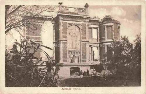 AK / Ansichtskarte Lievin LENS 62 Pas-de-Calais Schloss Kriegszerstoerung Ruine Fassade Fenster Vegetation WWI