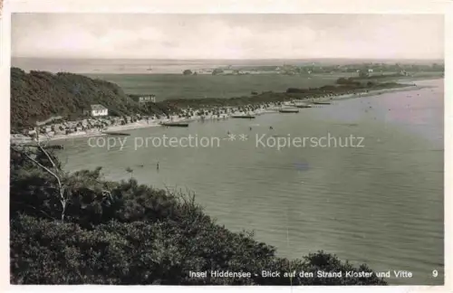 AK / Ansichtskarte Insel Hiddensee Strand-Kloster Strand-Vitte Strandkoerbe Bucht Ostsee Boote Panorama Huegel