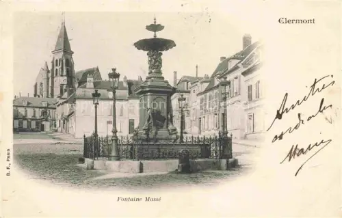 AK / Ansichtskarte CLERMONT 60 Oise Fontaine-Massé Brunnen Kirche Platz Kopfsteinpflaster Gaslaternen Gebaeude