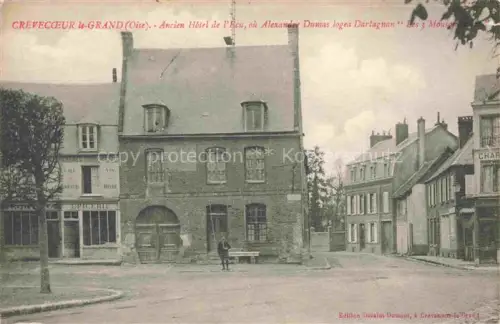 AK / Ansichtskarte Crevecoeur-le-Grand BEAUVAIS 60 Oise Hotel-de-l Ecu Platz Strassenszene Geschaefte Buergerhaus Passanten