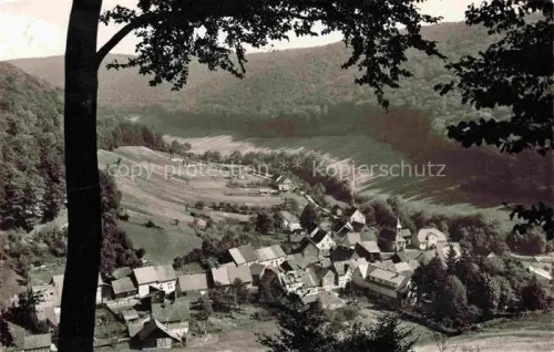 AK / Ansichtskarte Lonau Herzberg Harz Osterode Niedersachsen Dorf Talbild Kirche Haeuser Wald Harz Wiesen