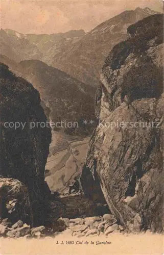 AK / Ansichtskarte Col de la Gueulaz 1969m Saint-Maurice VS Col-de-la-Gueulaz Bergpass Felsen Gebirgstal Berglandschaft Schnee