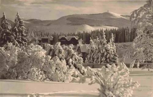 AK / Ansichtskarte Oberhof Thueringen Schneekopf Wintersportplatz Schnee Tannen Winter Huegel Rennsteig