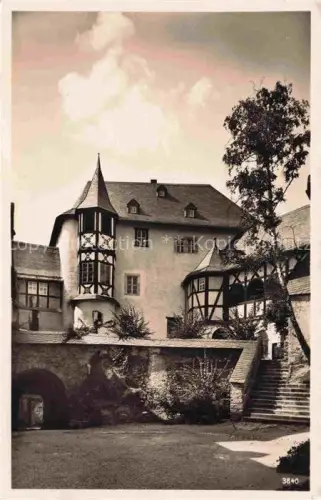 AK / Ansichtskarte Leutenberg Saalfeld Thueringen Friedensburg Burghof Fachwerkturm Erker Burg Treppe
