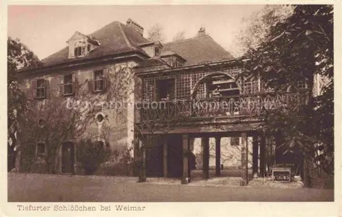 AK / Ansichtskarte Tiefurt Weimar Thueringen Tiefurter-Schloesschen Schloss Balkon Veranda Efeu Garten Mansarddach
