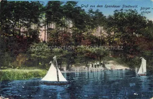 AK / Ansichtskarte Spandau BERLIN Spandauer-Stadtwald Buergerablage See Segelboote Baeume Sandstrand Ausfluegler