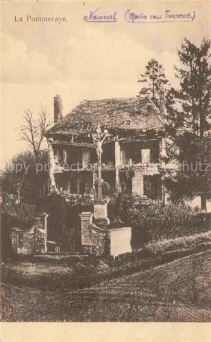 AK / Ansichtskarte La Pommeraye Moulin-sous-Touvent COMPIEGNE 60 Oise La-Pommeraye Kriegszerstoerung Kruzifix Ruine Haus WWI