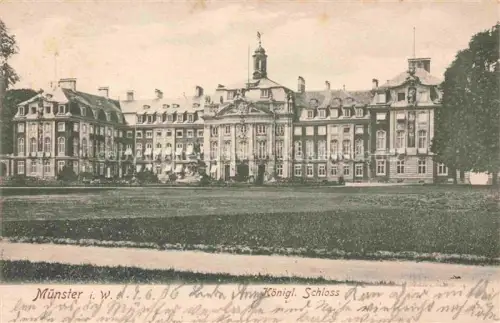 AK / Ansichtskarte MueNSTER Westfalen NRW Schloss Koenigliches-Schloss Barockschloss Parkwiese Fassade