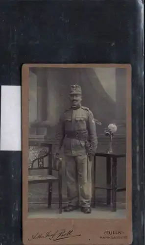 CDV 100 K.K. Armee Soldat Uniform pub Fotograf Arth. Josef Bett Tulln