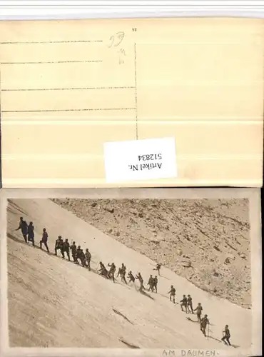 512834,Foto AK WW1 Soldatenleben Am Daumen Gebirgsjäger Soldaten