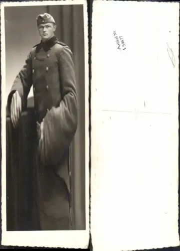 159877,WW2 Foto-AK Wehrmacht Soldaten Uniform Mantel Heer Mütze
