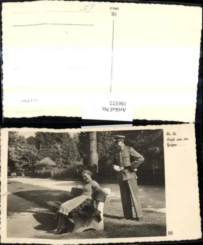 186322,Foto Ak WW2 Soldat Uniform m. Frau Spruch