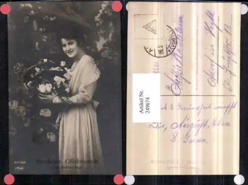 249674,Geburtstag Frau Mädchen m. Kleid Korb Rosen