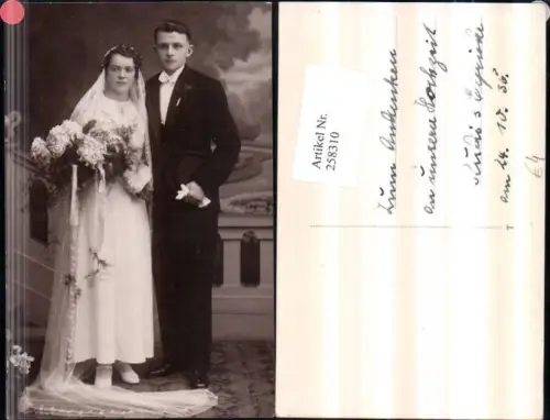 258310,Hochzeit Frau Bratkleid Schleier Blumenstrauß Chrysanthemen Mann Anzug Hut