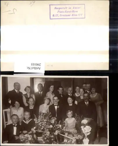 290103,Foto Ak Brautpaar Hochzeitsgesellschaft Blumensträuße Blumen Hochzeit