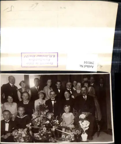 290104,Foto Ak Brautpaar Hochzeitsgesellschaft Blumensträuße Blumen Hochzeit