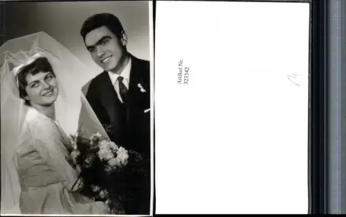 323342,Fotokarte Hochzeit Hochzeitsfoto Brautpaar Schleier Brautstrauß