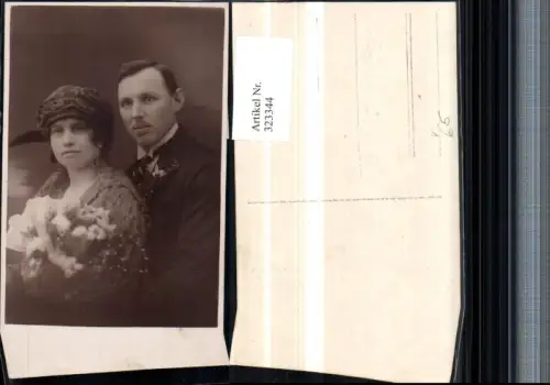 323344,Foto AK Hochzeit Hochzeitsfoto Brautpaar Brautstrauß pub J. Weitzmann Wien