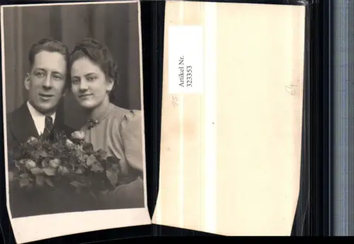 323353,Foto AK Hochzeit Hochzeitsfoto Brautpaar Brautstrauß