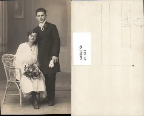 451614,Foto AK Hochzeit Hochzeitsfoto Braut Bräutigam Sessel