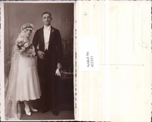 455351,Foto AK Hochzeit Hochzeitsfoto Brautpaar Schleier Rosen