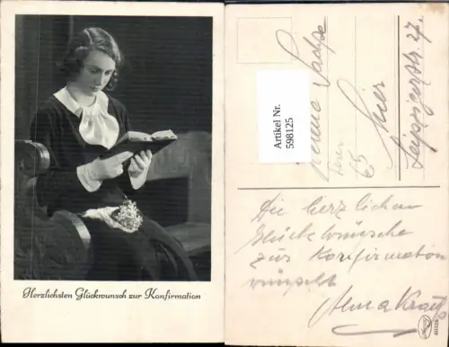 598125,Konfirmation Bibel Lesen Mädchen liest