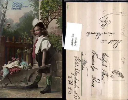 248974,Namenstag Junge m. Hut Hosenträger Stulpen Schubkarre Blumen