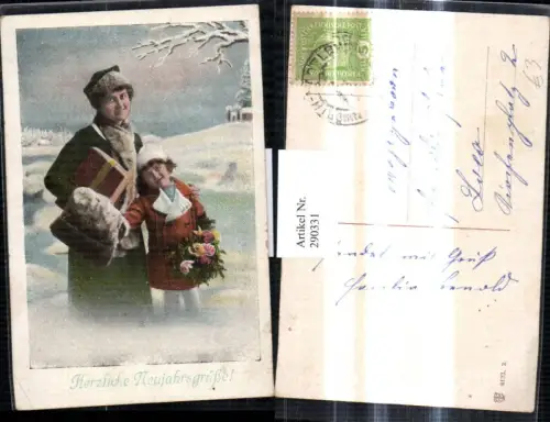 290331,Neujahr Frau Mädchen Muff Blumenstrauß Winterlandschaft