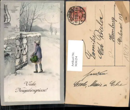 363624,Künstler Ak Neujahr Bub Junge m. Korb Klee b. Tor Gartentor Winterlandschaft