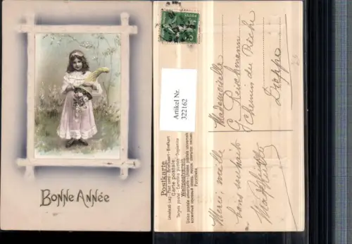 322162,Künstler AK Mädchen m. Kleid Horn Blumen Präge Passepartout