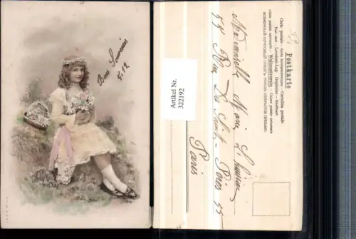 322192,Künstler AK Mädchen m. Kleid Blumenkranz Blumen Korb