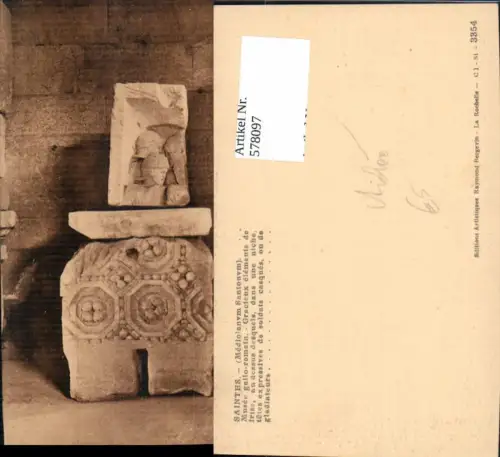 578097,Saintes Monuments romains Gracieux elements de frise Archäologie Ausgrabung