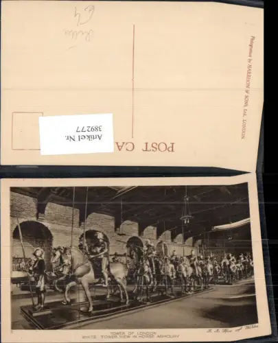 389277,Mittelalter Tower of London White Tower View in Horse Armoury Ritter Rüstung Ritterrüstung