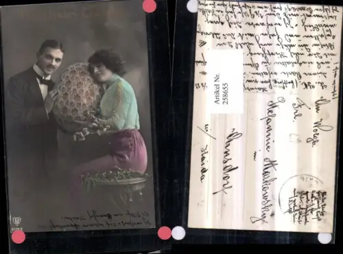 258655,Ostern Frau u. Mann m. Großem Osterei Ei