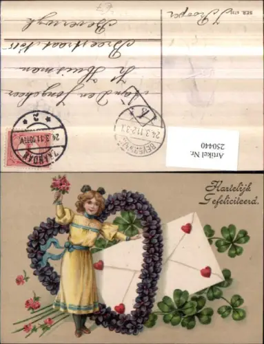 250440,Präge Litho AK Mädchen m. Kleid Rosenstrauß Rosen Veilchenherz Brief Kleeblätter