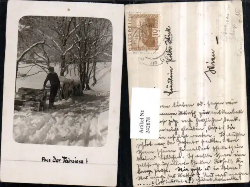 242678,Fotokarte Schwarzau im Gebirge Talwiese Mann m. Hut Holzscheiten Winterbild