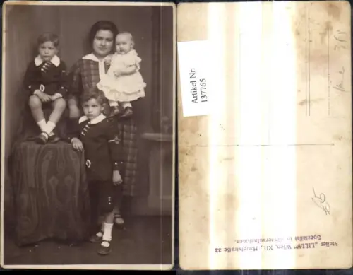 137765,Foto Ak Frau Mutter m. Kinder Uniform Schuluniform