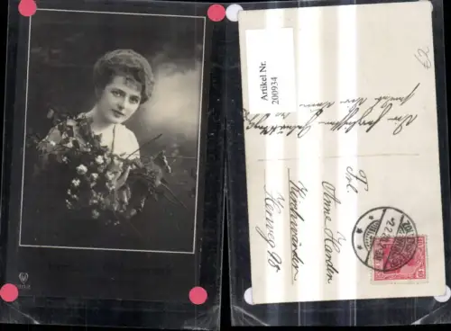 200934,Frau m. Blumen Herzlichen Glückwunsch z. Geburtstag