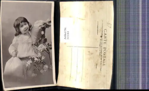 313181,Kind Bub Junge m. Geldsäcken Säcken Blumen Rosen