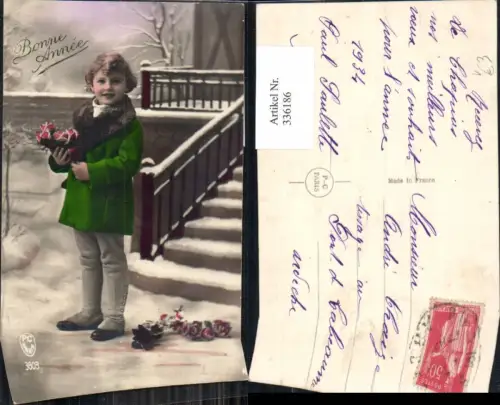 336186,Kind Kinder Bub Junge Mantel Pelzkragen Blumen Rosen Bonne Annee Winter pub P. C. Paris