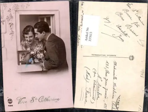 337613,Foto Ak Liebe Paar Verliebter Blick Rosenstrauß Fenster St Catherine