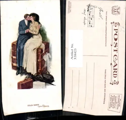 338423,Künstler Ak Clarence F. Underwood Liebe Paar Kuss Kofer Schirm Stolen Sweets